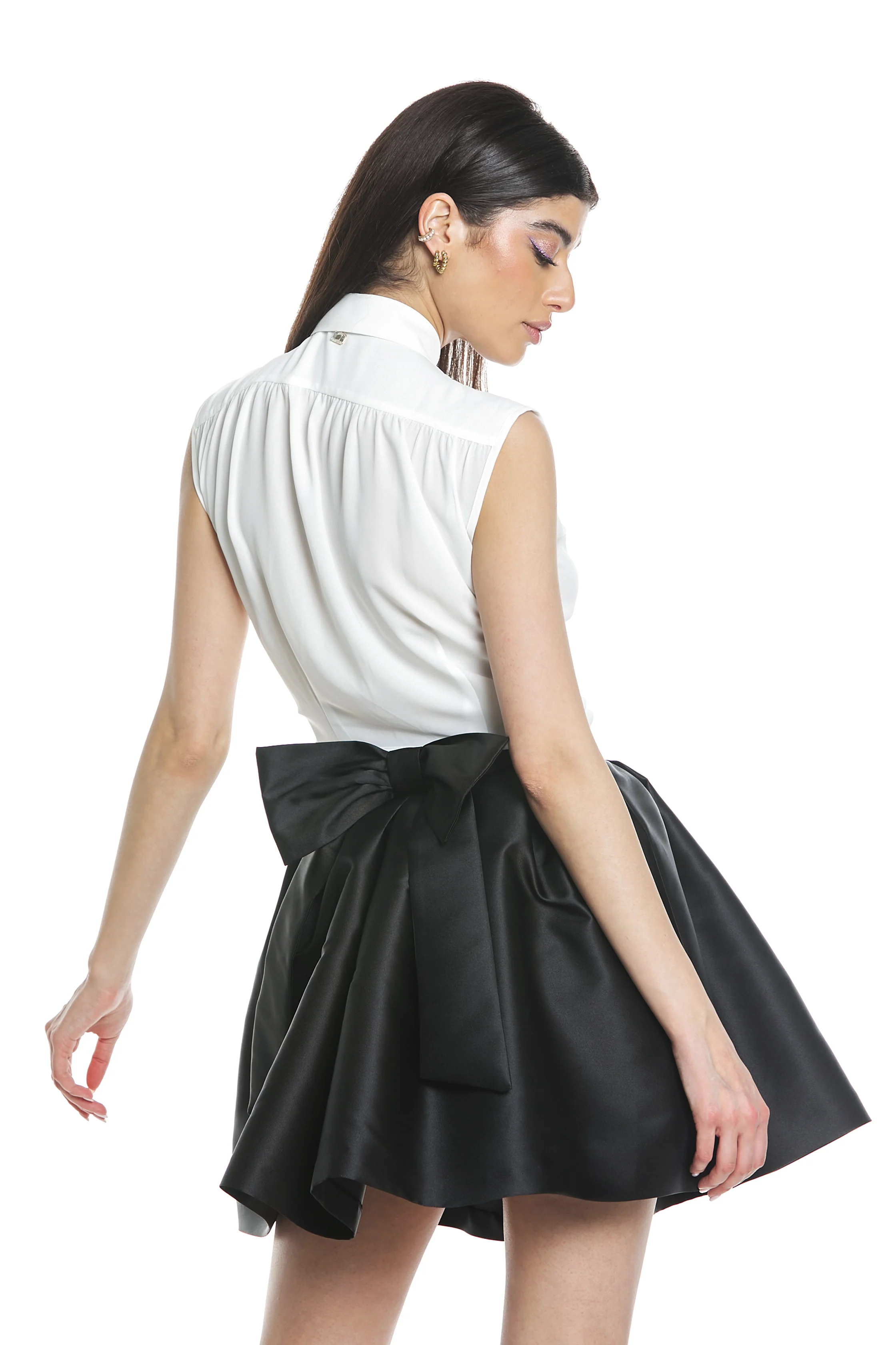 Blusa CORNIOLA senza manica sc.v con accessorio catene pendenti - Image 4