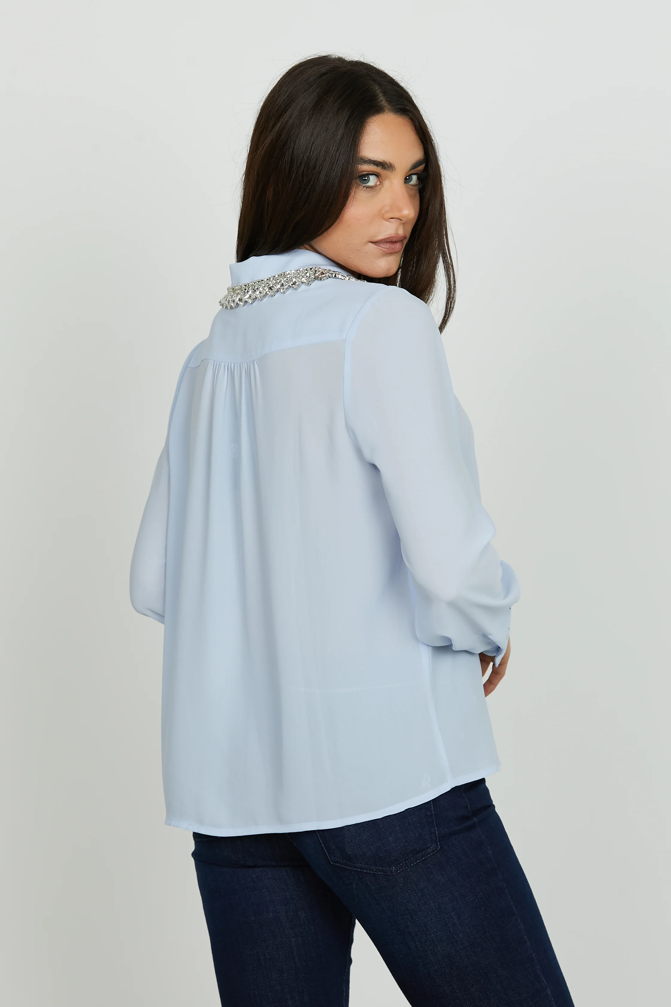 Blusa MARBEL manica lunga scollo v con colletto più pietre più strass - Image 3