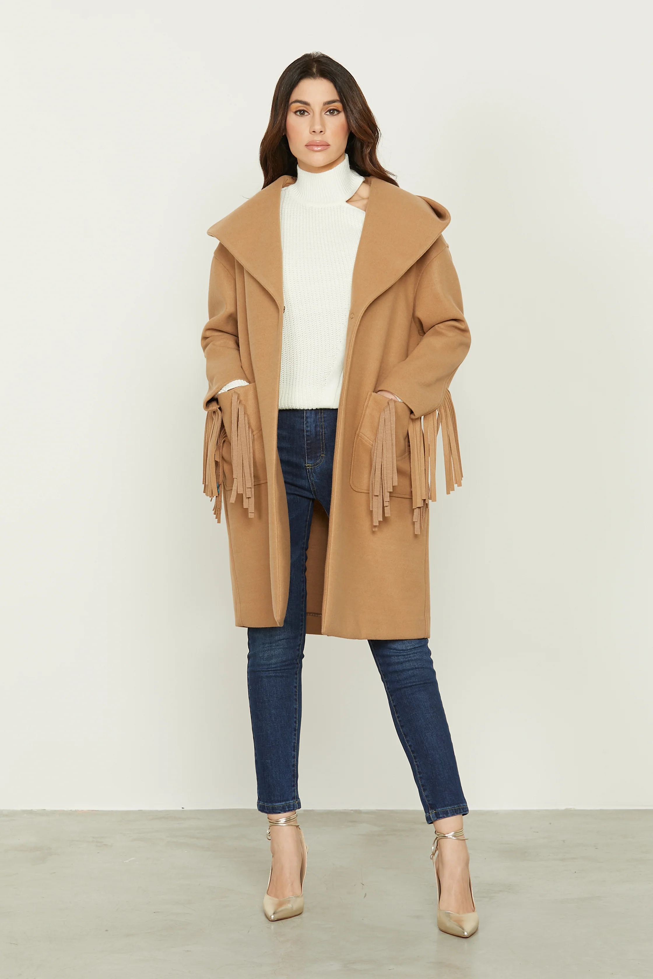 Cappotto WOWI manica lunga con cappuccio più tasche toppa più frange più bottone snap - Image 4