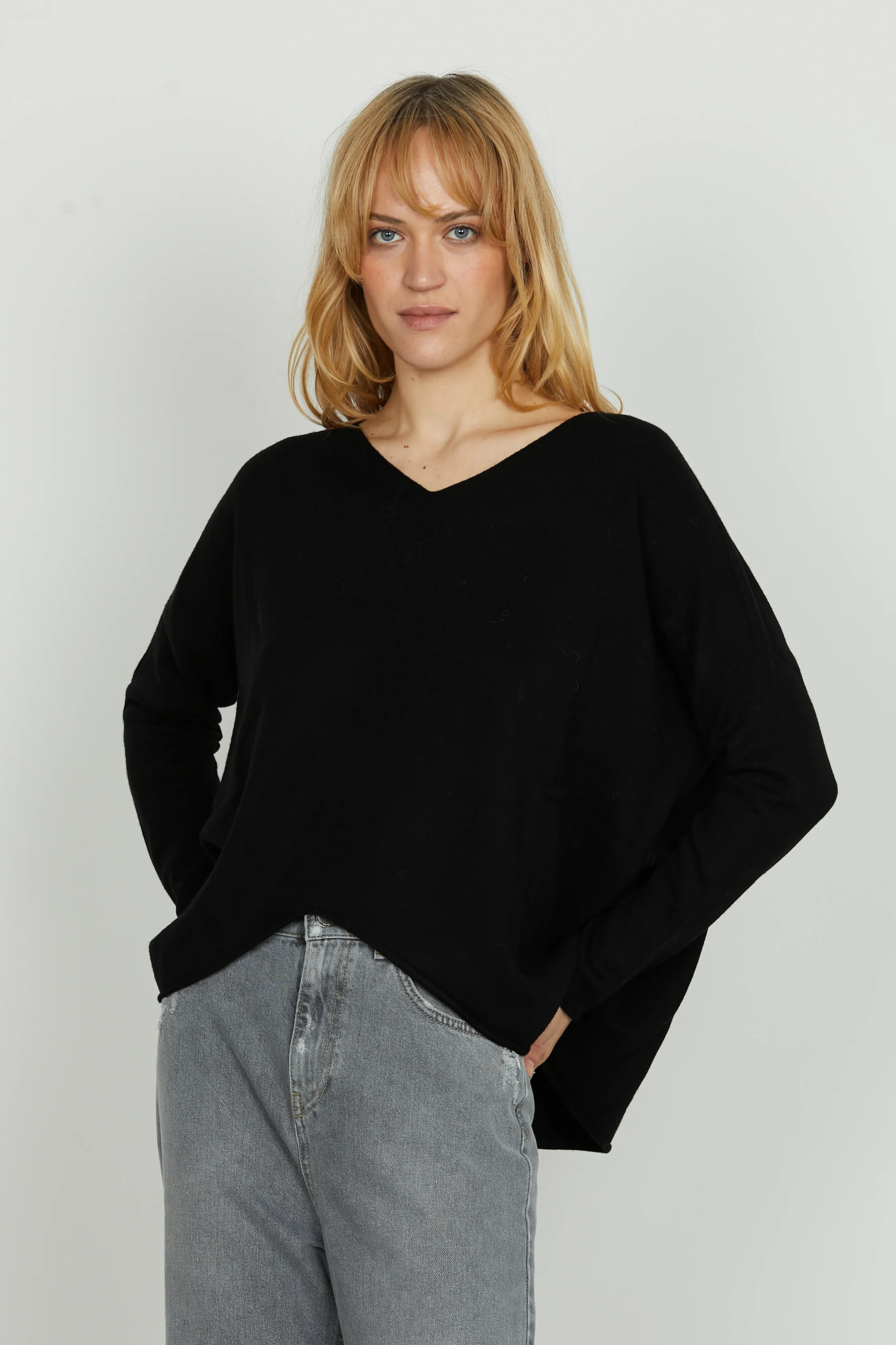 Maglia ISTORIQUE scollo a V manica lunga asimmetrico - Image 4