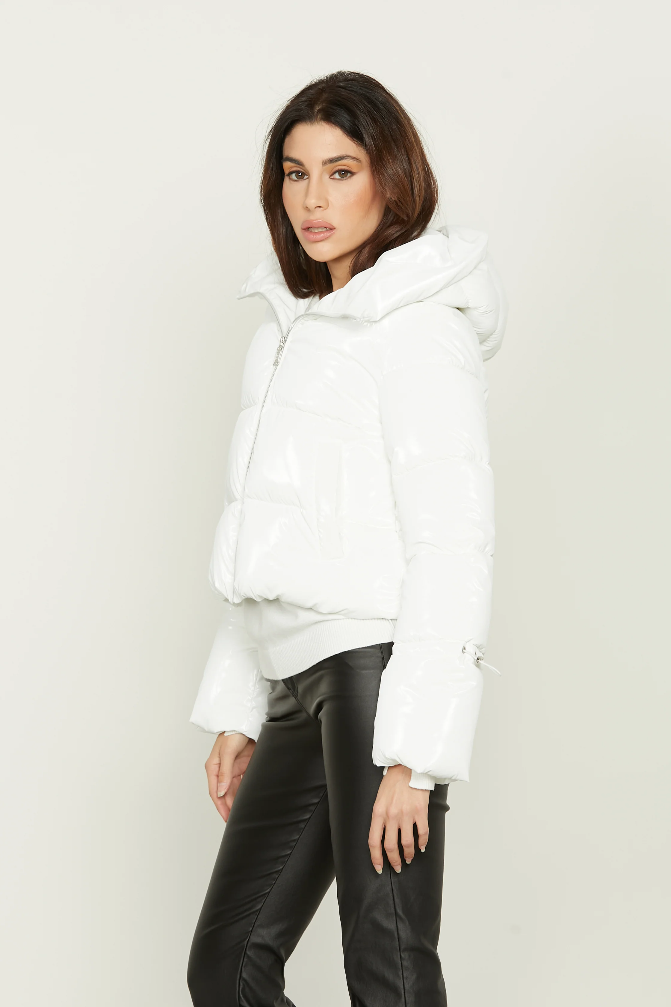 Piumino BRONZISA corto manica lunga con cappuccio più zip più coulisse - Image 5