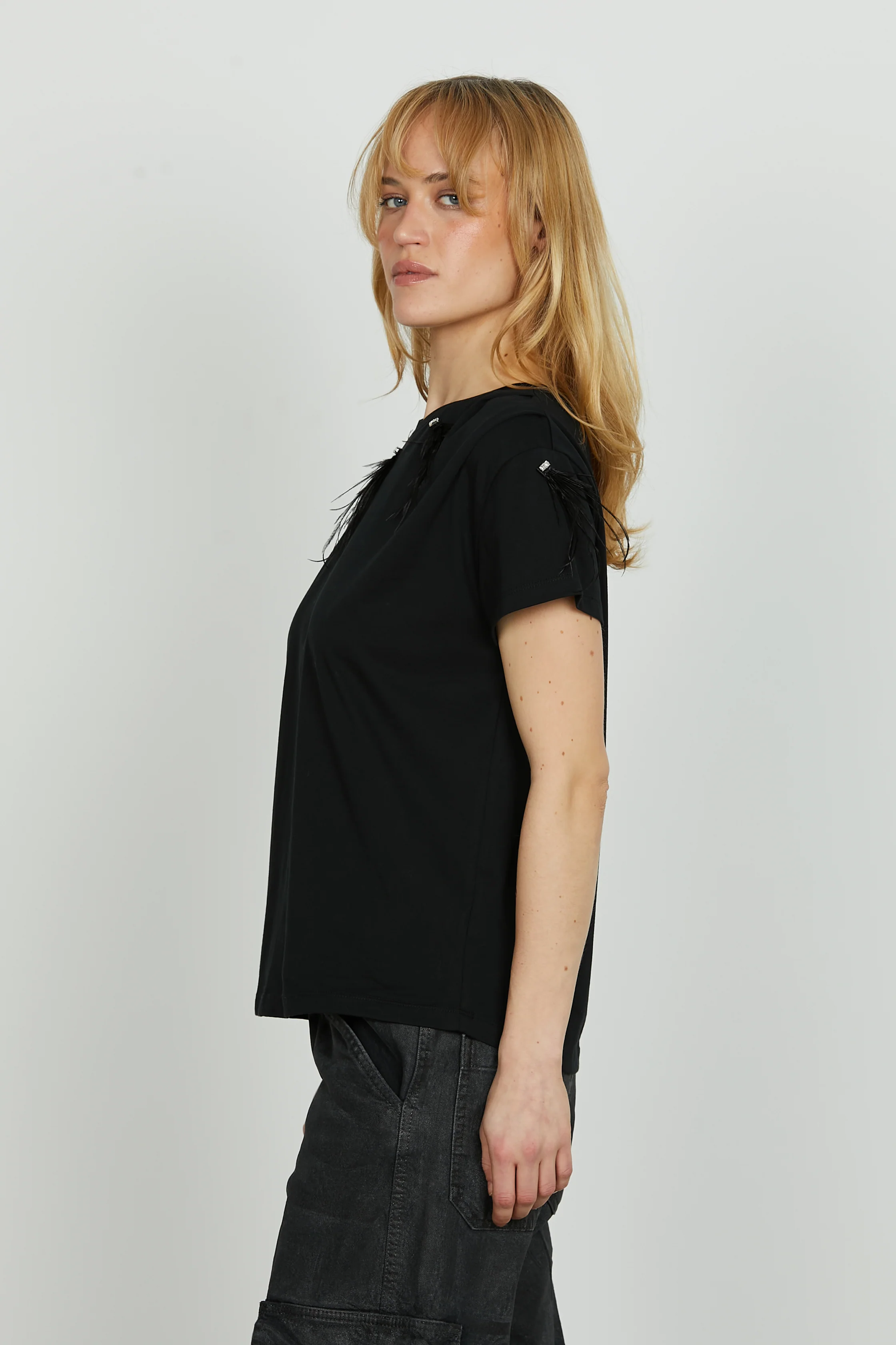 T-shirt PLUME mezza manica con piume più pietre - Image 2